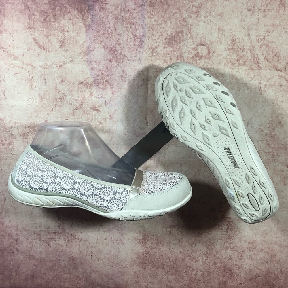 Skechers Pretty Factor Womens Lace Slip Ons s283